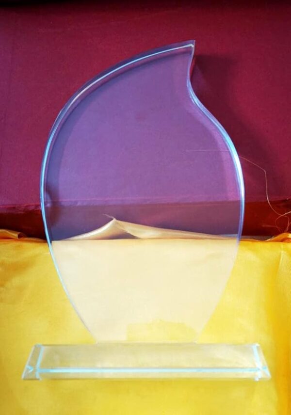 GS138 Giftex Flame shaped Crystal Trophy Award (15cm)